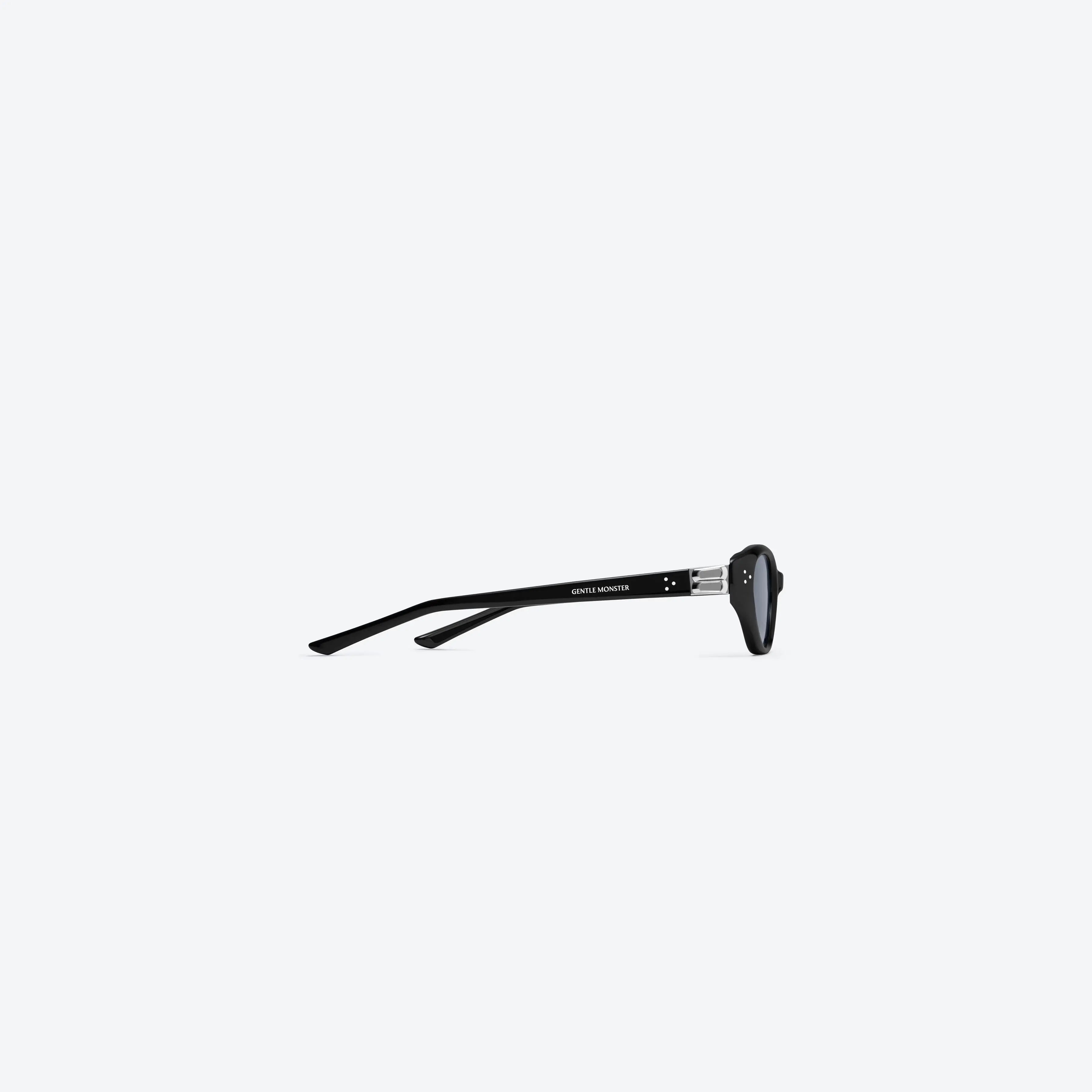 Gentle Monster Boni 01 - Lunettes de Soleil Femme Cat-Eye Noir/Noir by Skyler Eyes