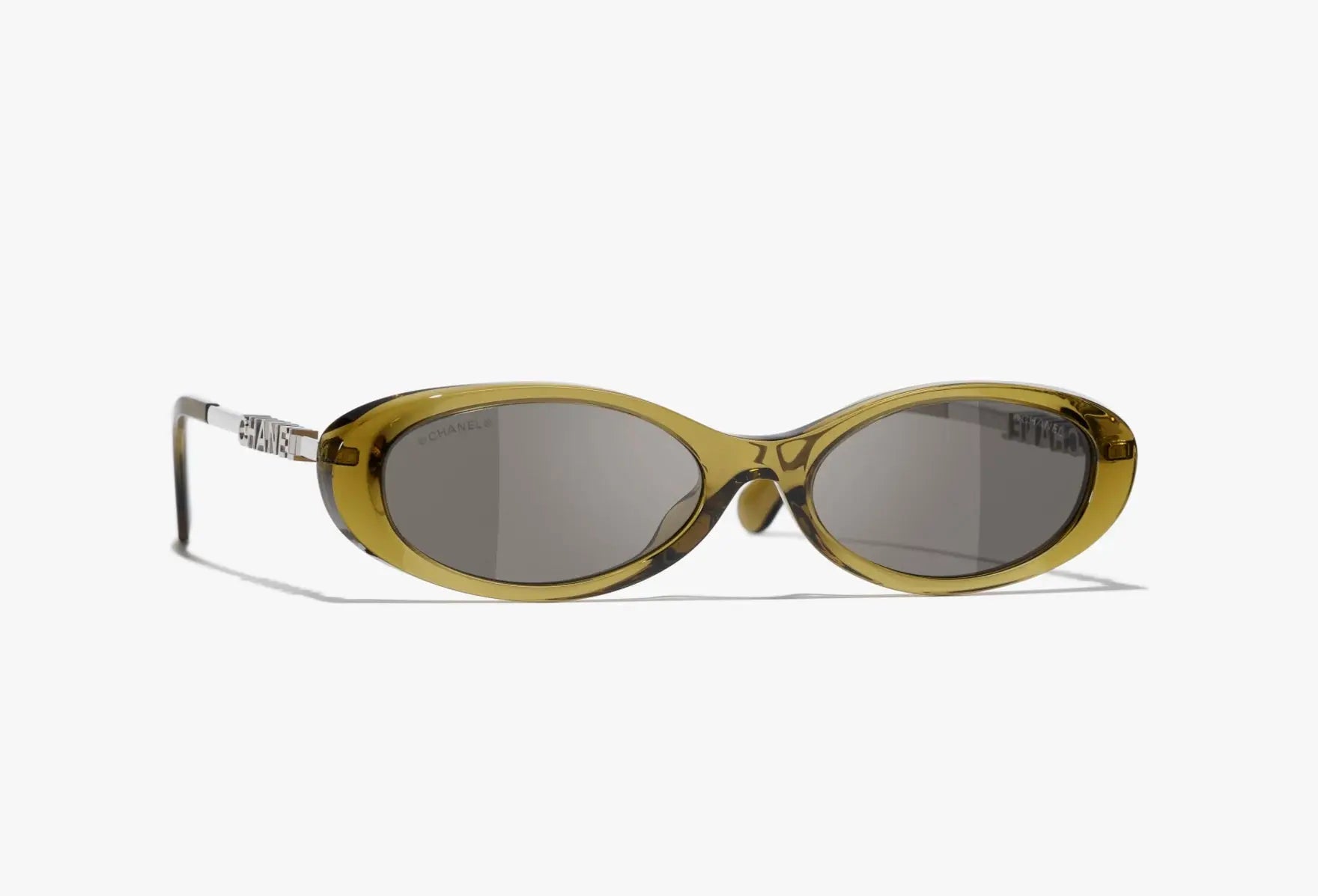 Lunettes de soleil Chanel ovales femme by Skyler Eyes