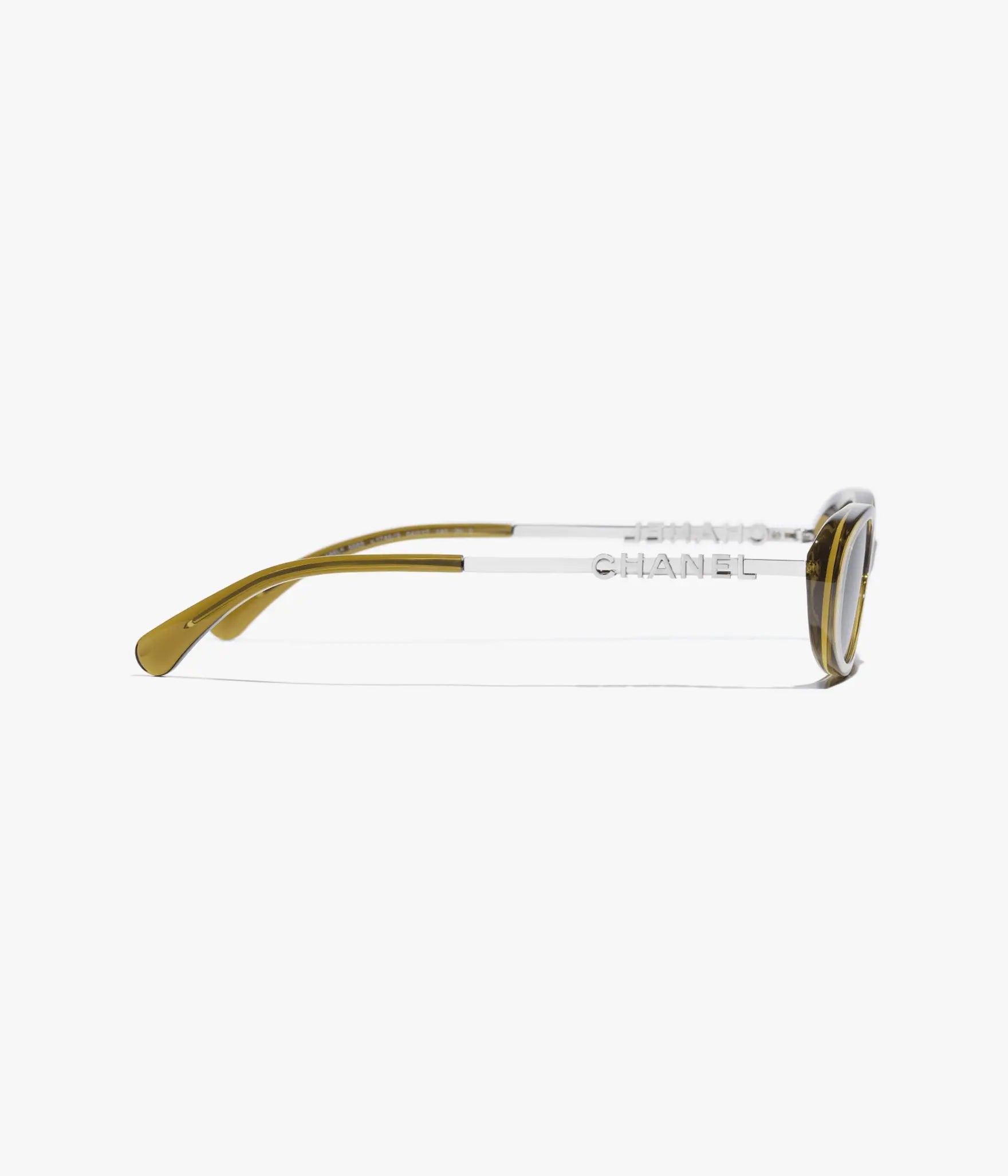Lunettes de soleil Chanel ovales femme by Skyler Eyes