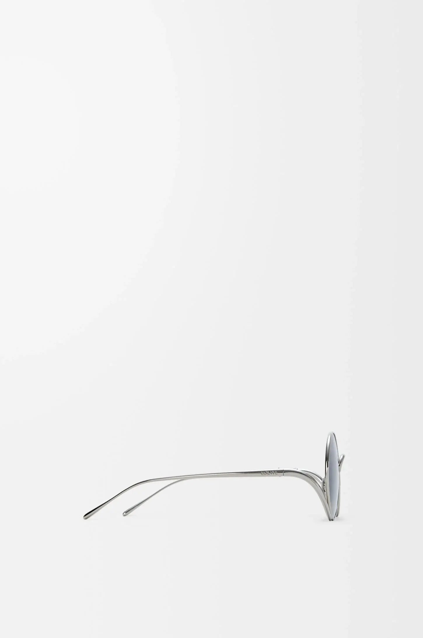 Lunettes De Soleil Loewe Argenté by Skylereyes