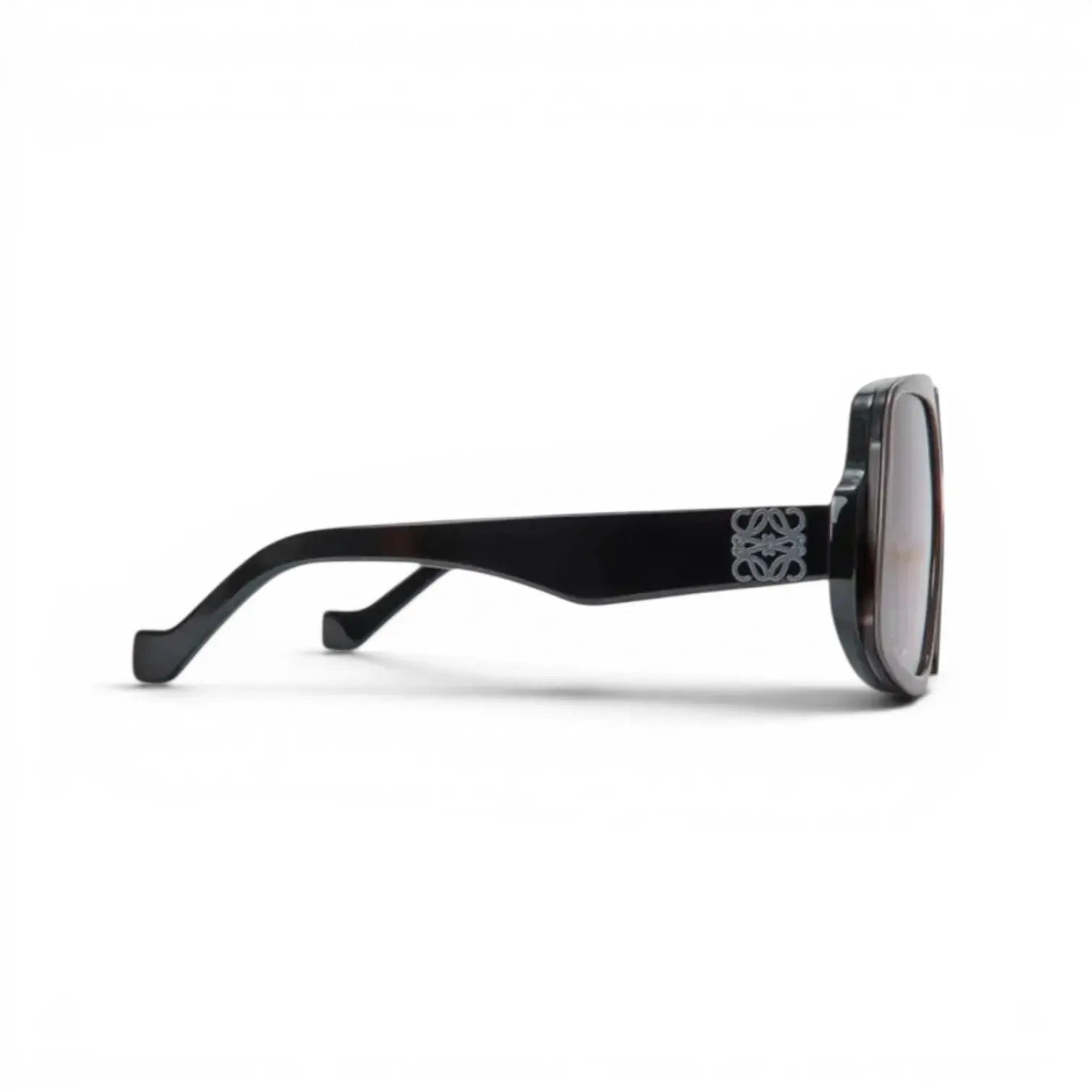 Lunettes de Soleil Loewe G821MSKX01 by Skylereyes