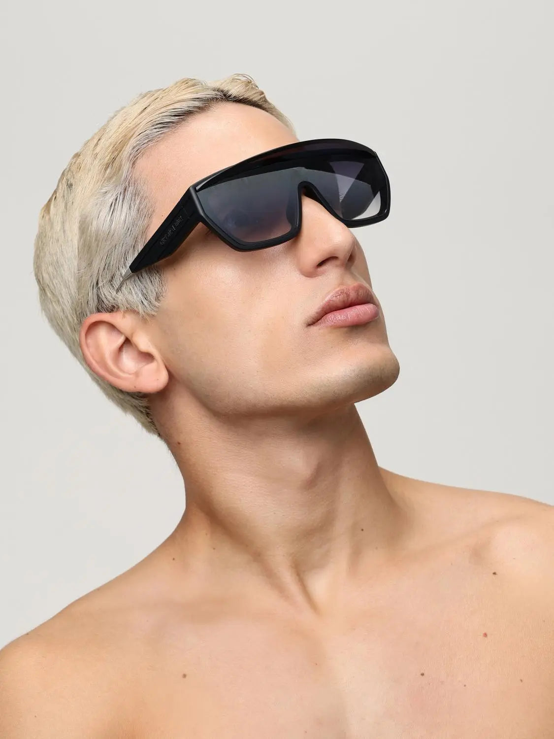 DIORCLUB M7U CD40152U Sunglasses Black by Skylereyes